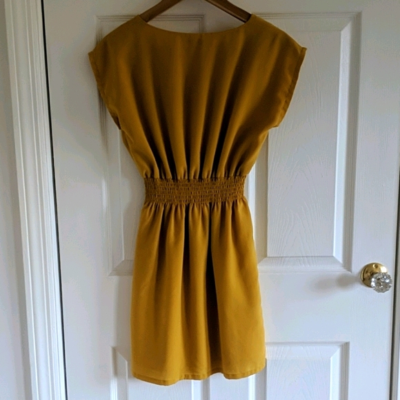 Golden Yellow Dress in XS - Picture 3 of 3